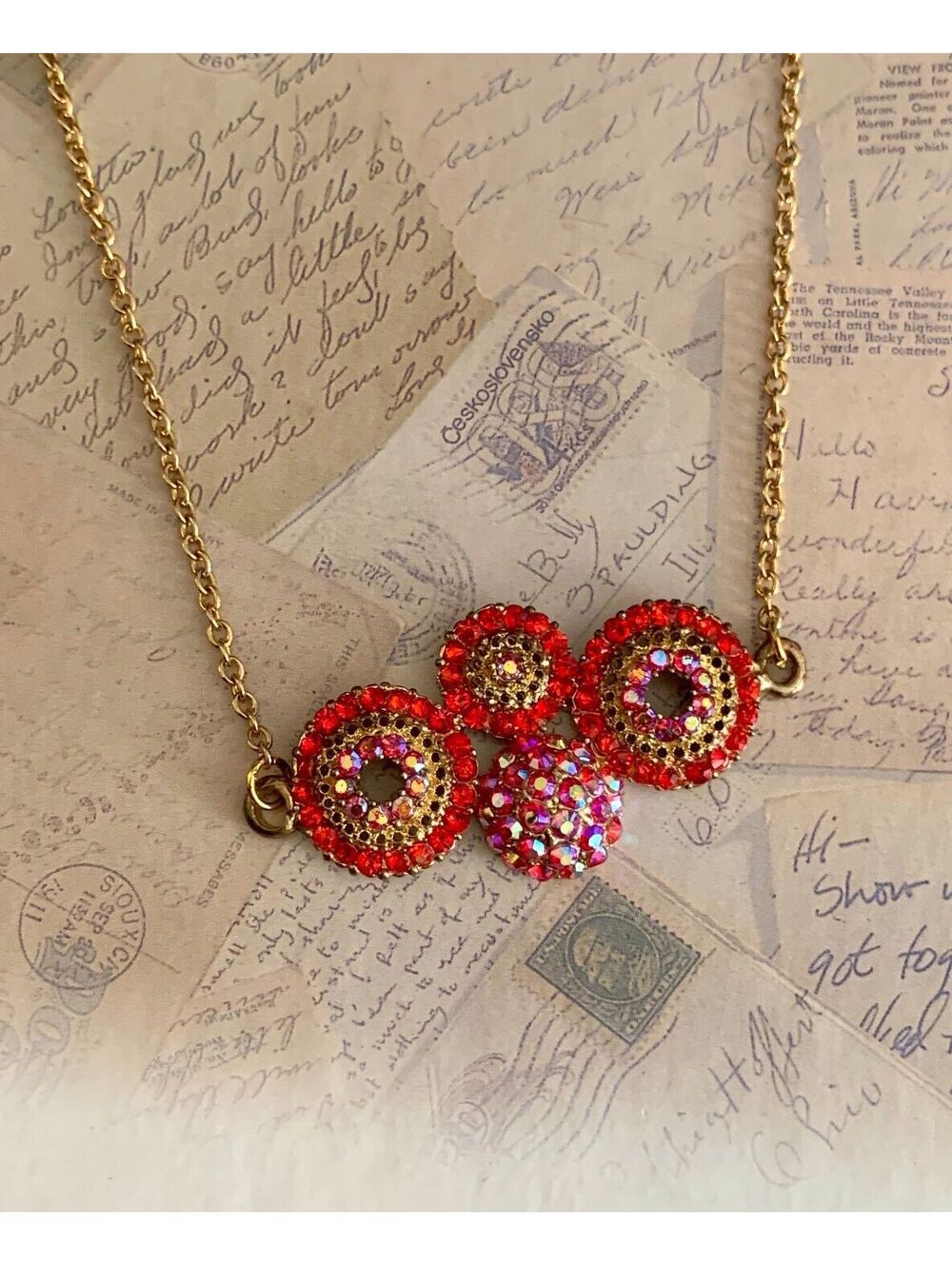 Vintage Dazzling Red Crystal Statement Necklace with Gold Chain
